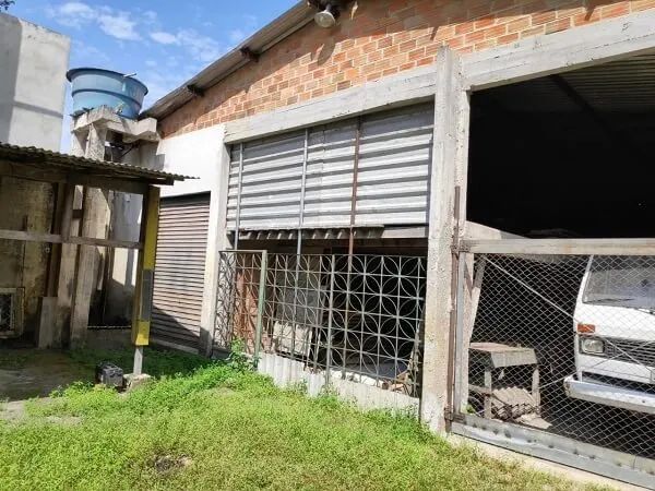 Vende-se terreno edificado no bairro Castanheira - Foto 3