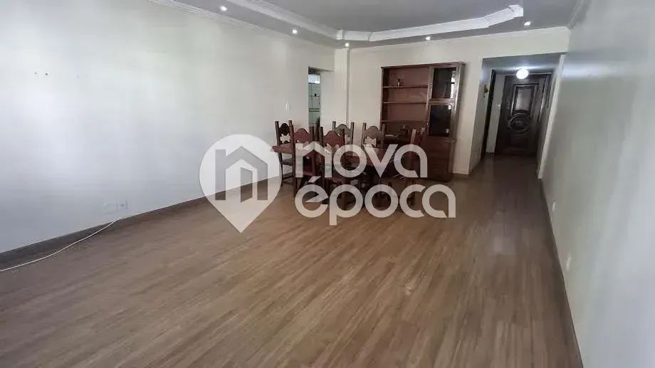 Apartamento para venda com 3 quartos em Tijuca com 135m²