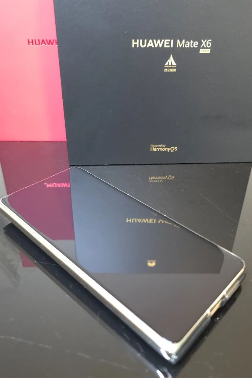 Huawei Mate X6 - Caixa aberta, usado apenas em testes - Impecável
