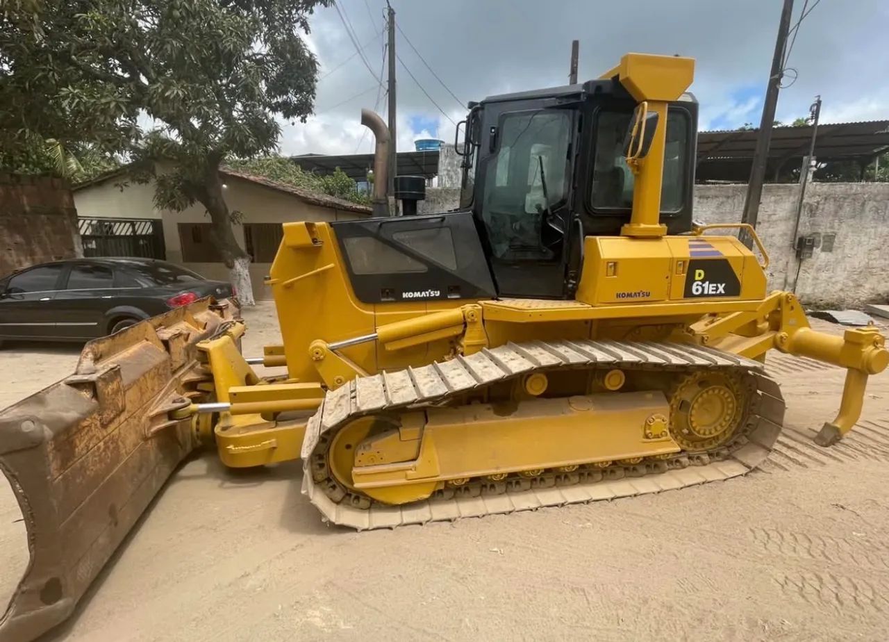 2012 Trator de Esteira Komatsu D61 Ex - Foto 5