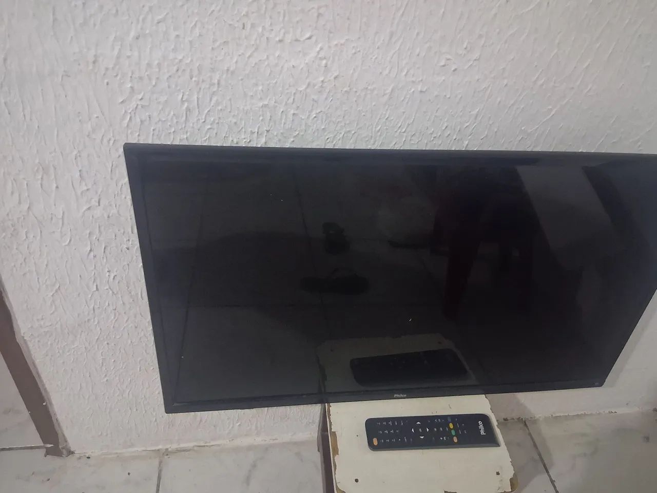 Excelente  tv LCD PHILCO