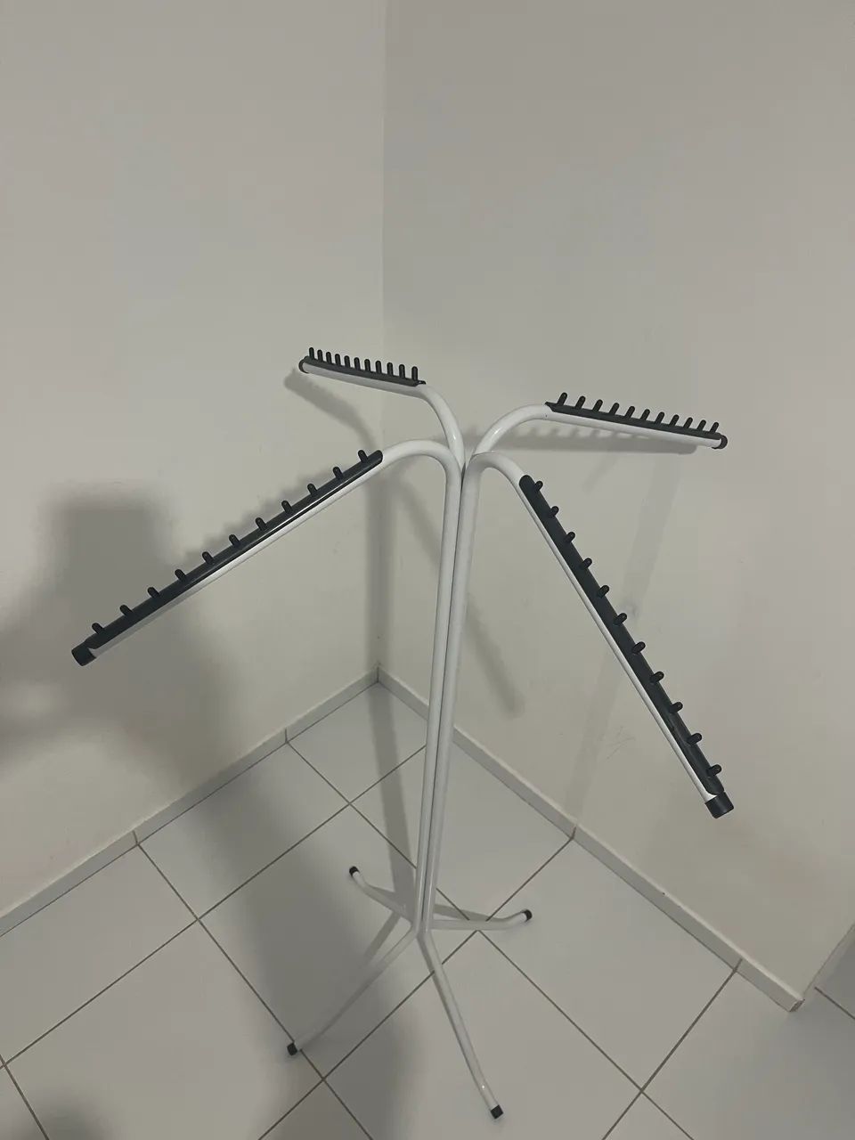 Arara de roupa - Foto 2