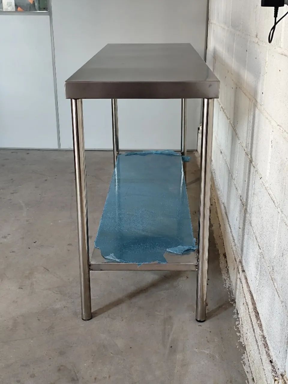 Mesa de Produção em Inox 1,10x0,70x0,90 com Prateleira Inferior  - Foto 2
