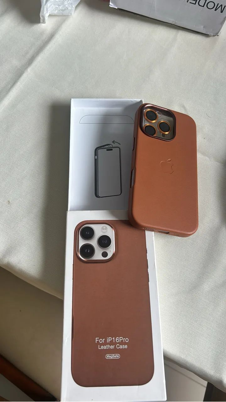 Capa iPhone 16 pro max couro