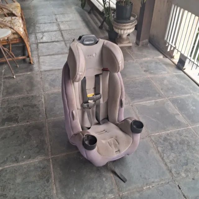  Cadeirinha de bebe para carro