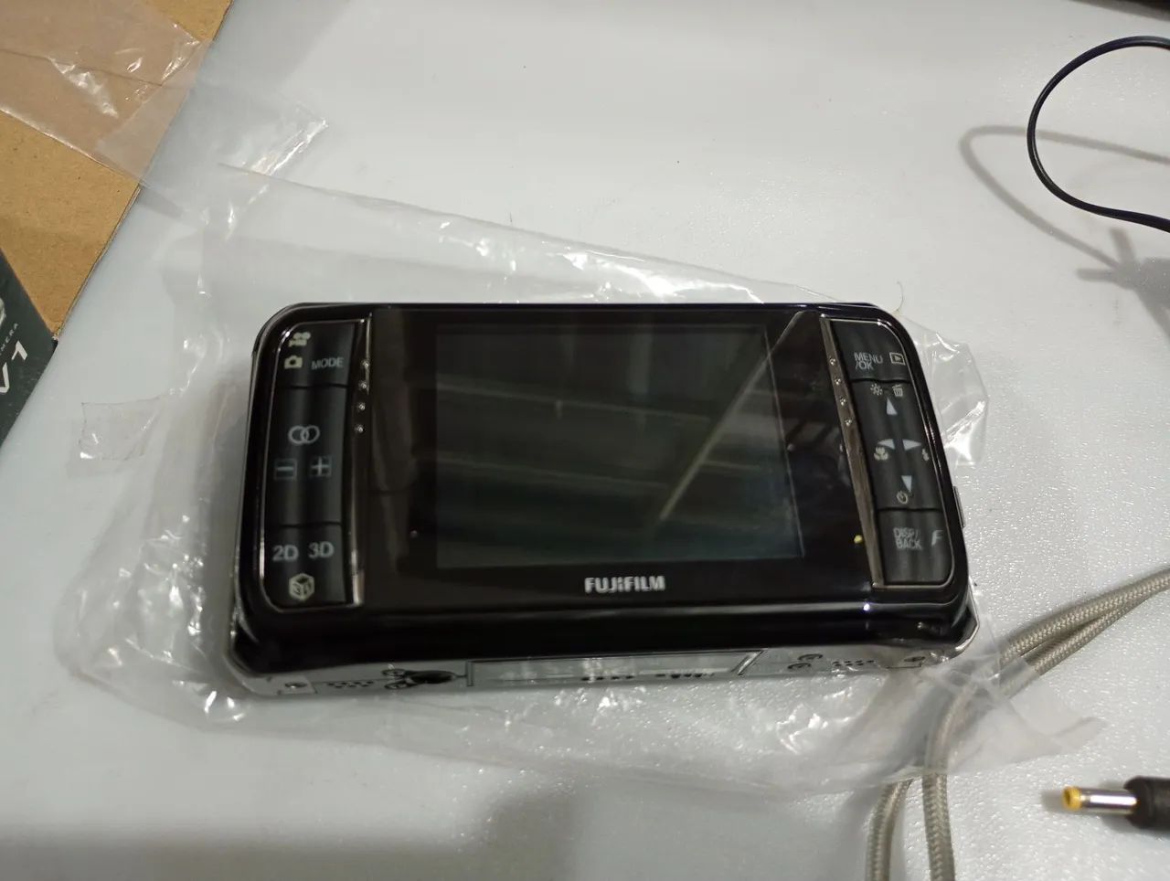 Fujifilm FinePix Real 3D W1 + HD Player HDP-L1 - Kit Completo e