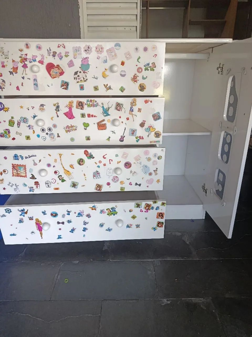 Cômoda infantil 