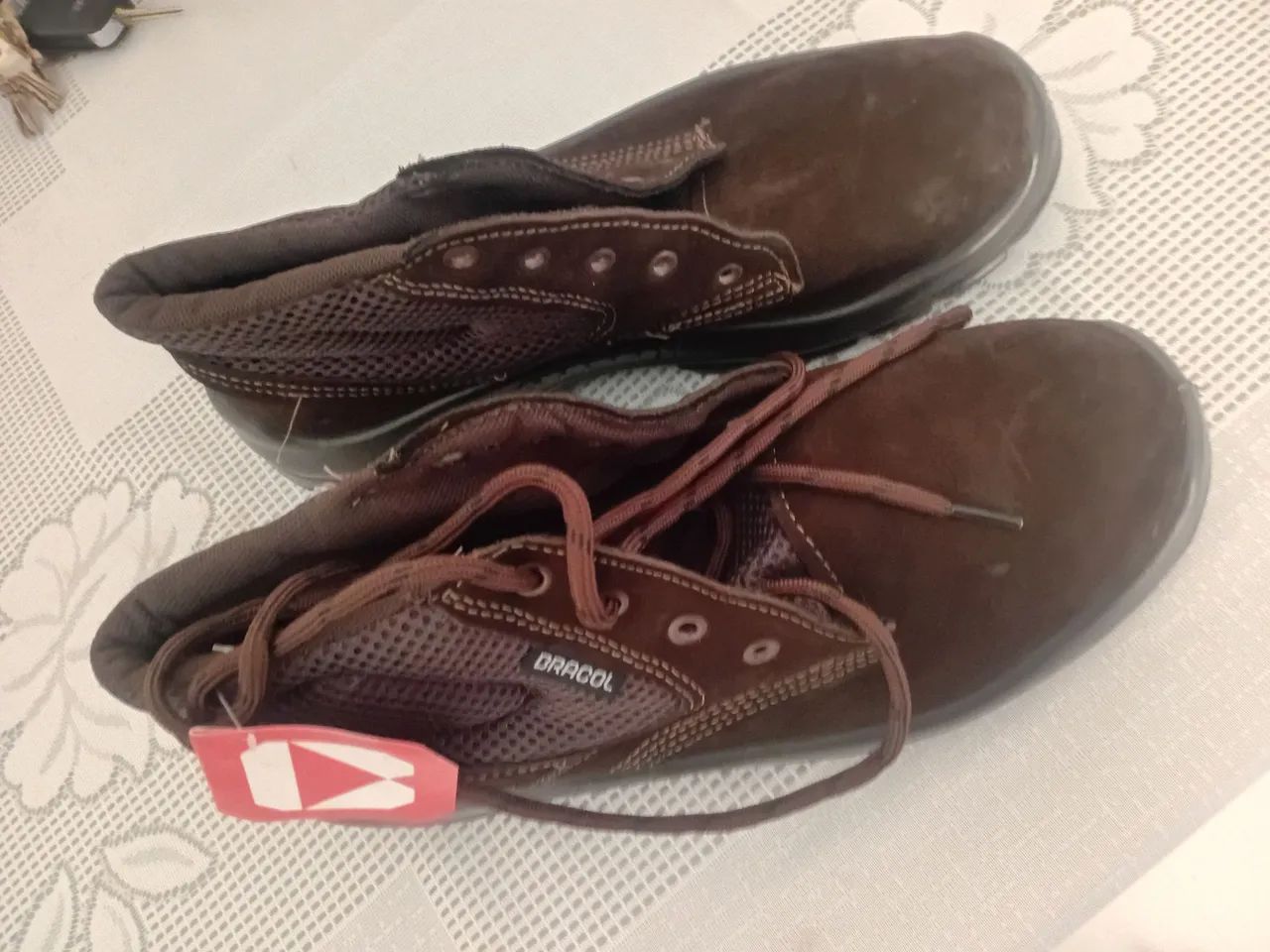 Bota bracol 50% desconto.
