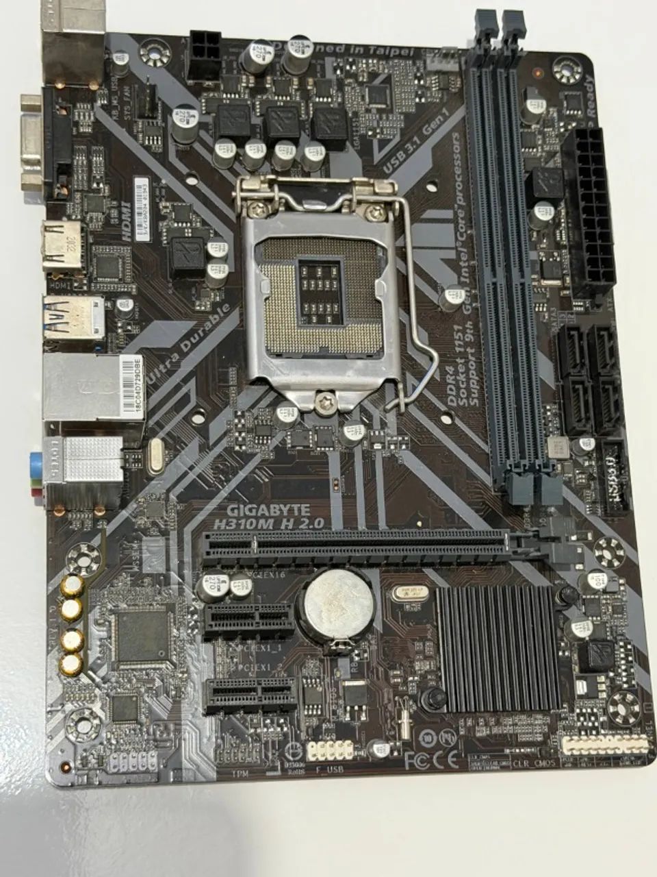 placa mae gigabyte H310m h 2.0 - Foto 2
