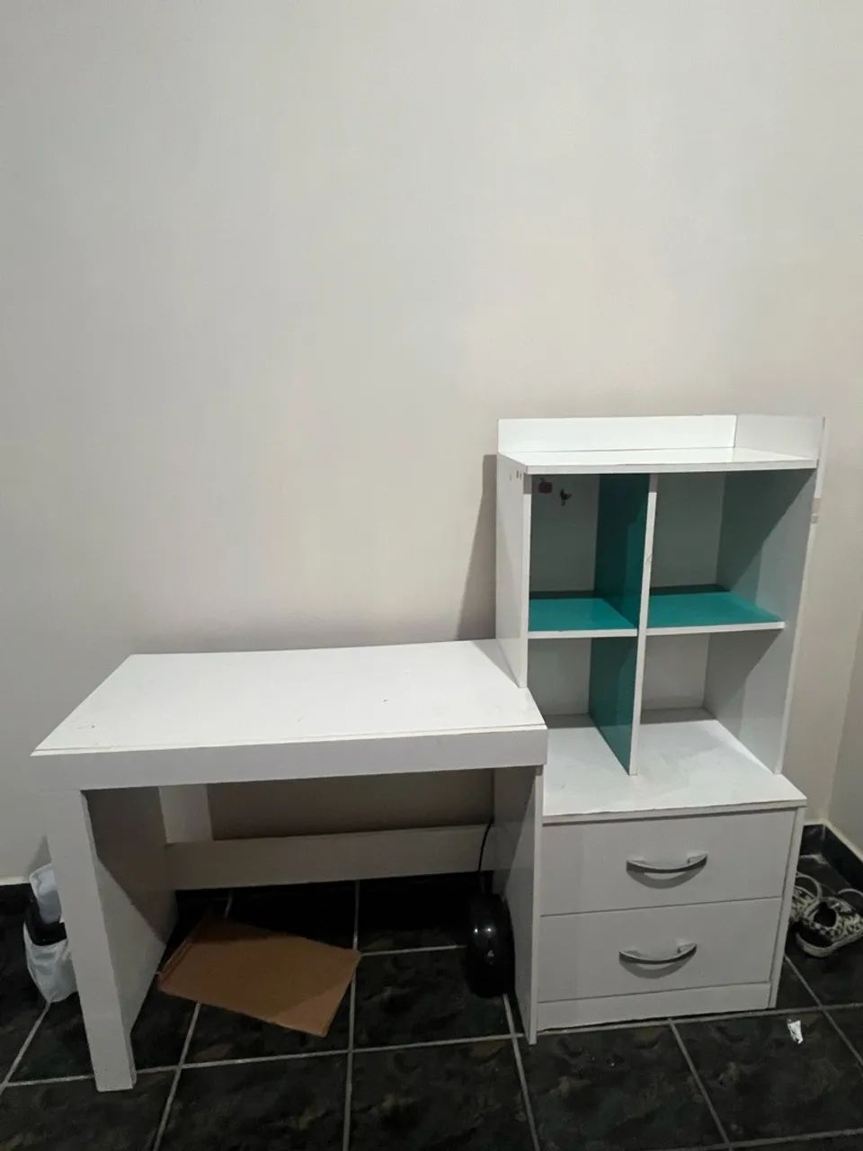 Vendo escrivaninha 