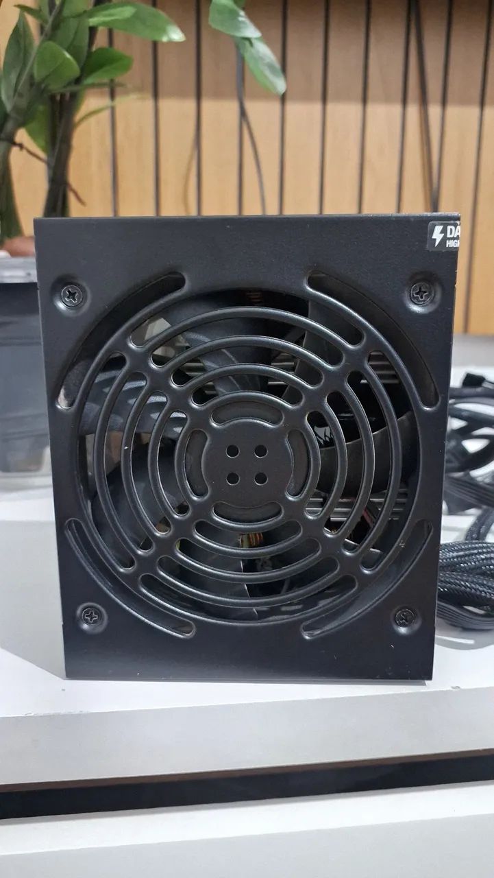 Fonte Corsair VS500 500W 80 Plus - Semi-Nova com Caixa Original - Foto 5