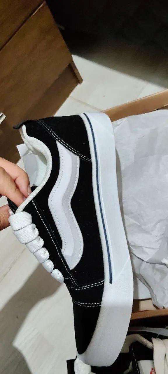 TÊNIS PRETO E BRANCO ESTILO VANS  - Foto 4