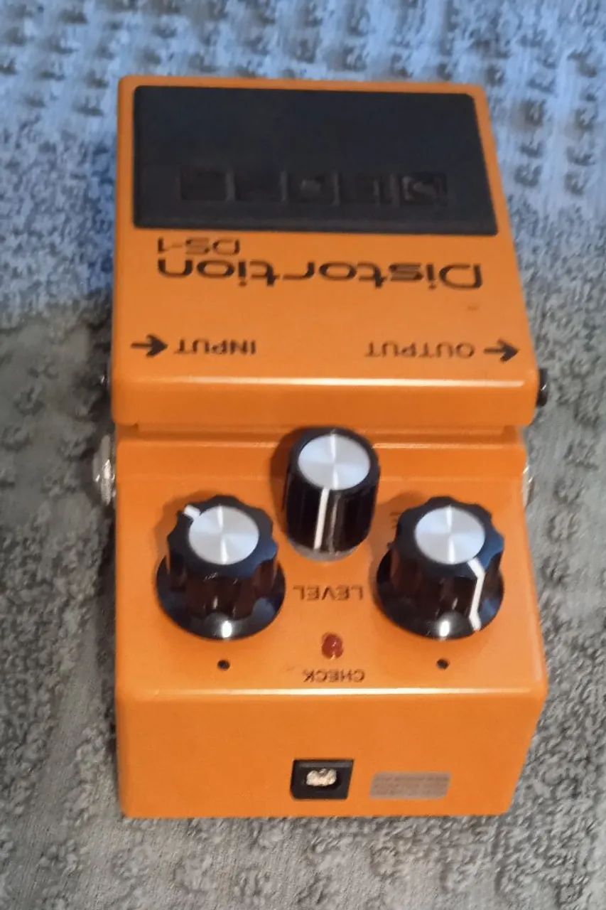 Pedal de guitarra distortion 1 BOSS  - Foto 4