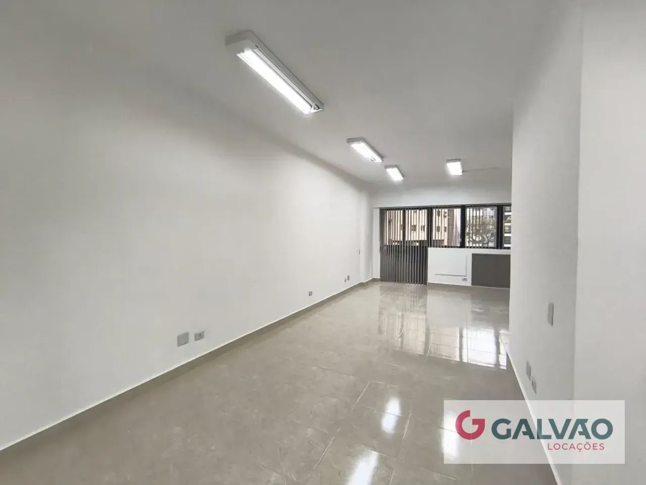 Sala/Conjunto Comercial no Centro de 121,00 m² - 35622.018-GL - Foto 3