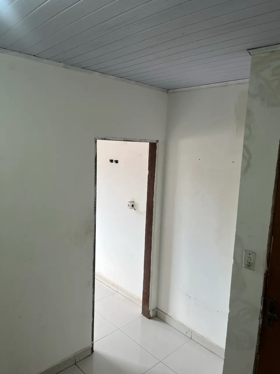 Alugo salas para fins comerciais  - Foto 2