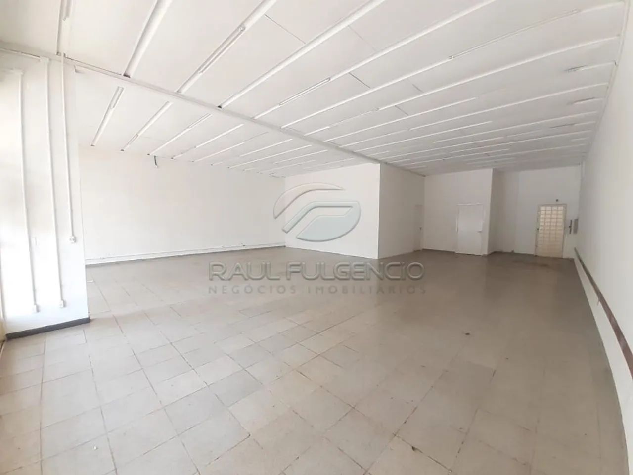 Loja para alugar no Centro de Londrina com 350 m² - Foto 2