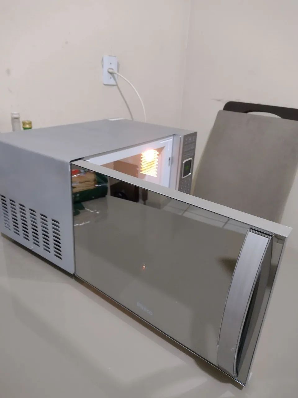 Microondas Philco 25 litros, Cinza Metálico, Espelhado  - Foto 5