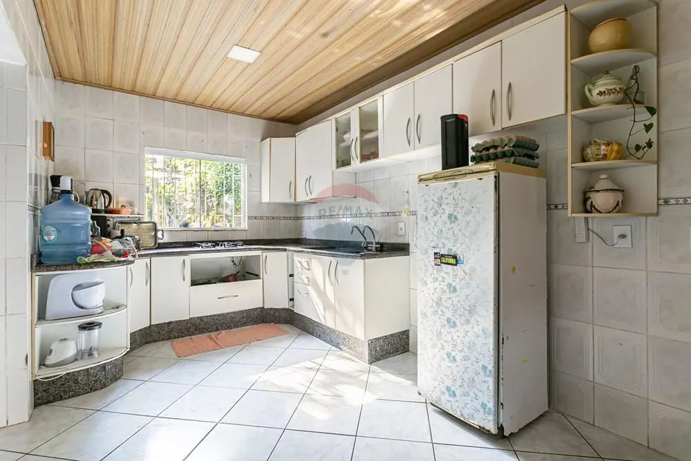 Oportunidade na Costeira do Pirajubaé | Casa com 3 dormitórios e amplo terreno por R$ 424. - Foto 4