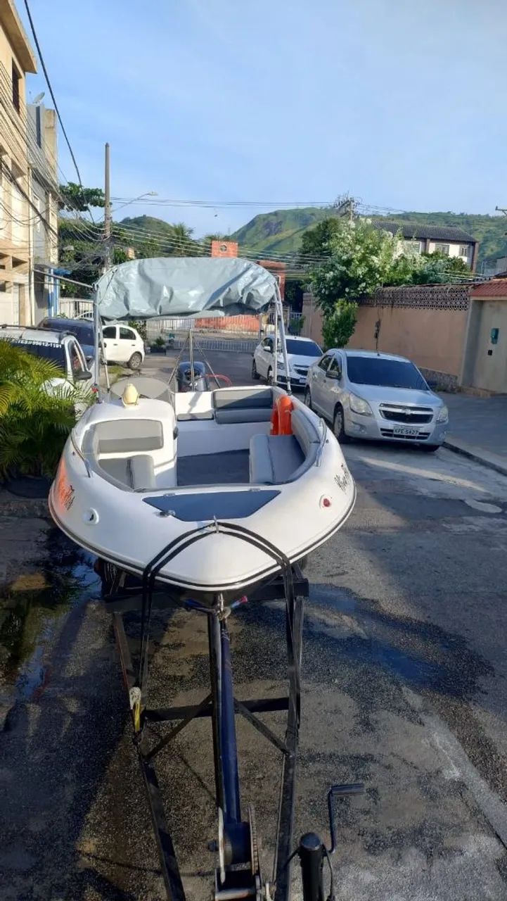 Barco lancha barato 