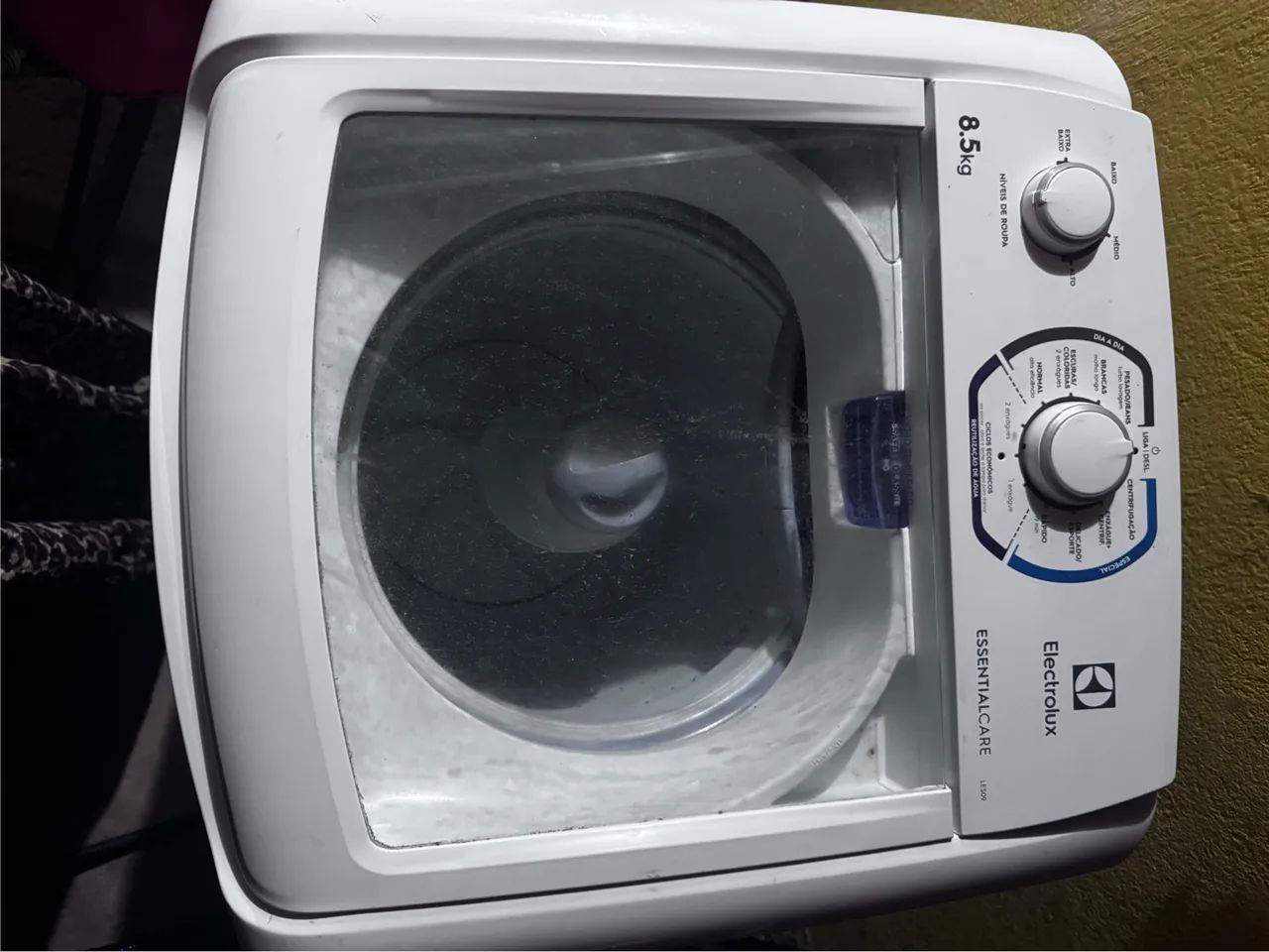 Máquina de lavar roupas Electrolux 
