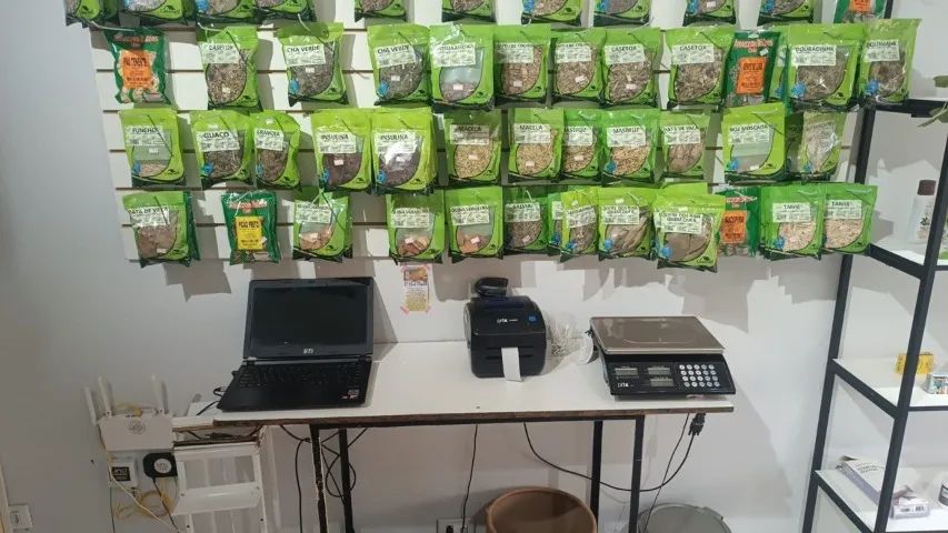 Moveis, aparelhos e eletroeletrônicos de loja de produtos naturais...  - Foto 3