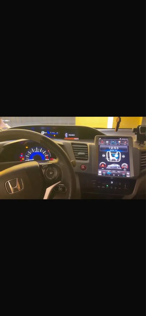 Multimídia de carro