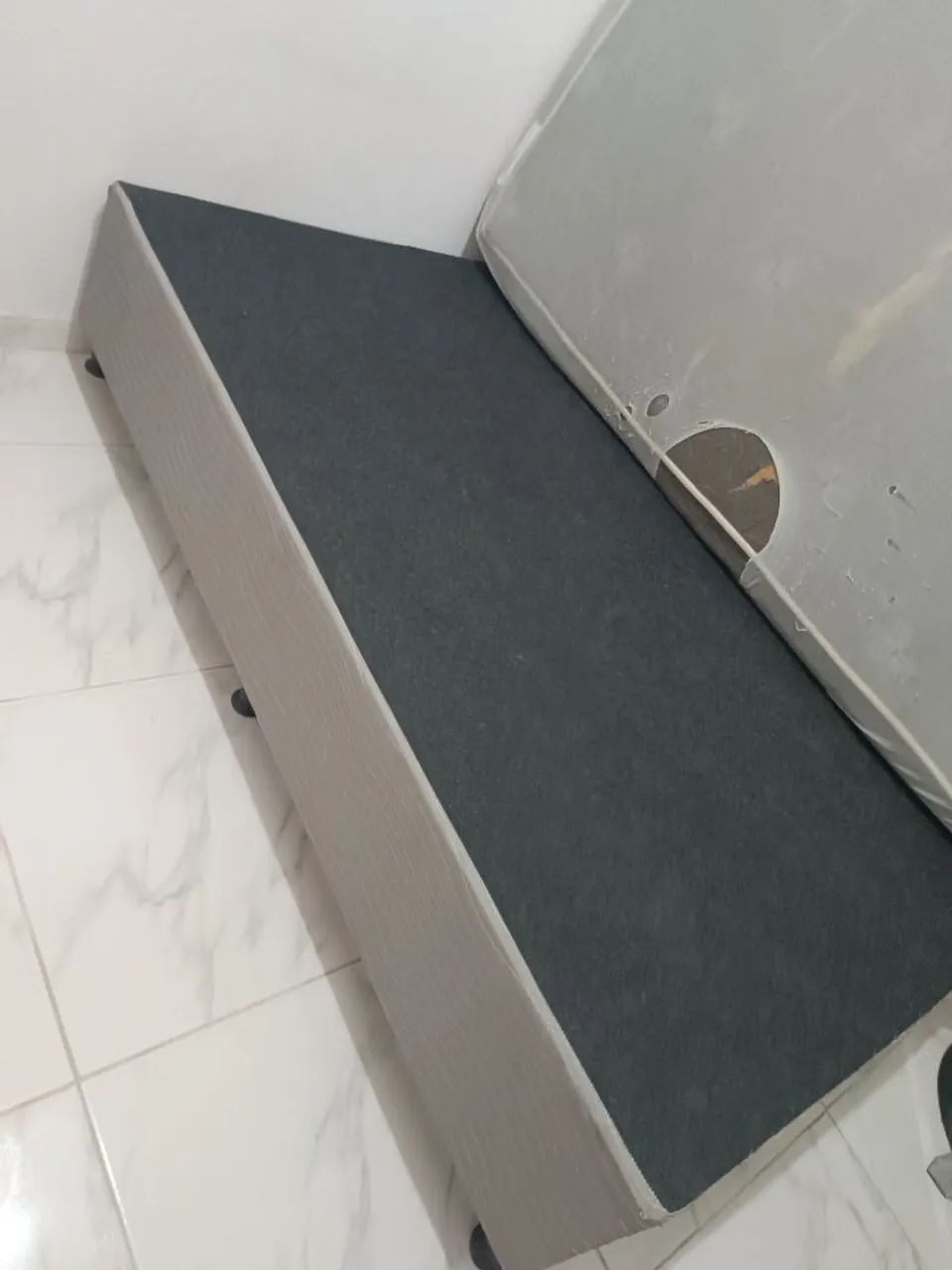 Box com colchão  - Foto 2