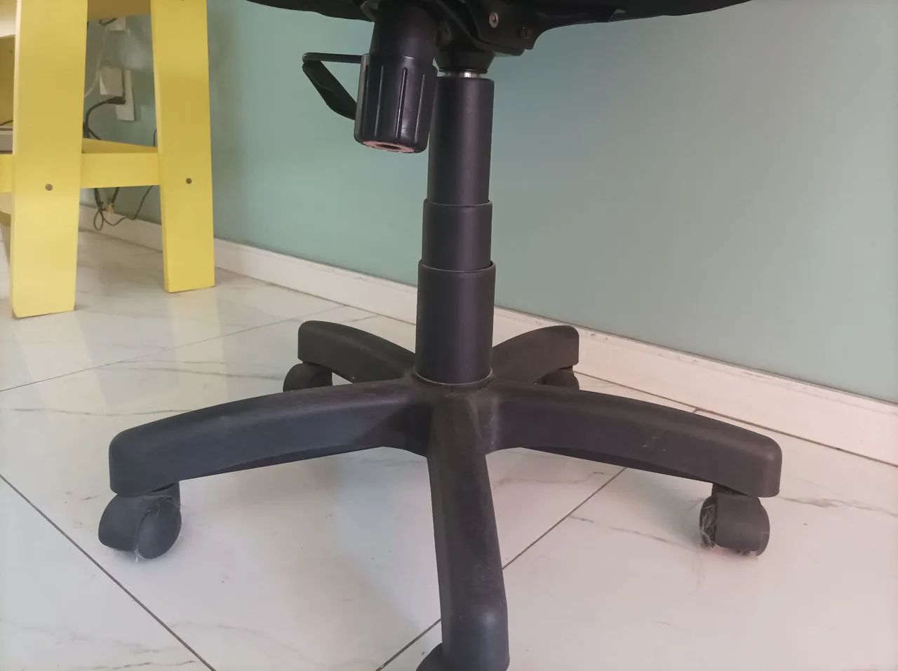 Cadeira Ergométrica Conforto Preta - Foto 4