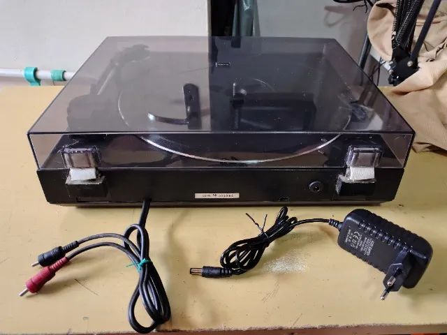 Toca Discos Sony PS-LX21C com pré-amplificador - Foto 5