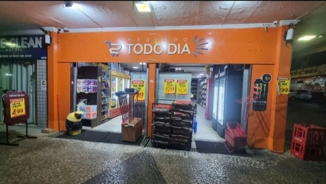 Contrato Operadora Caixa e Loja