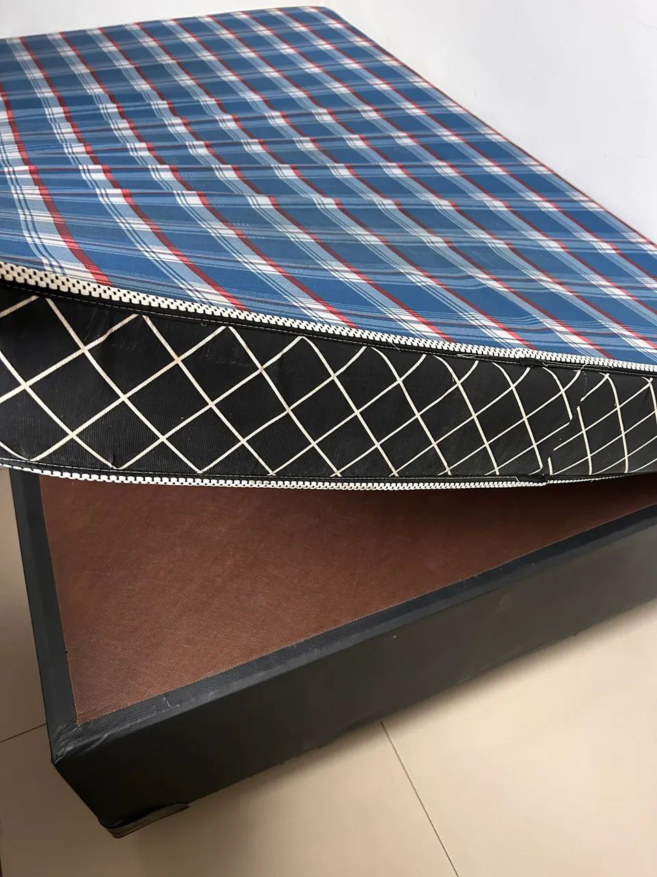 Vendo Cama Box Solteirão  - Foto 2
