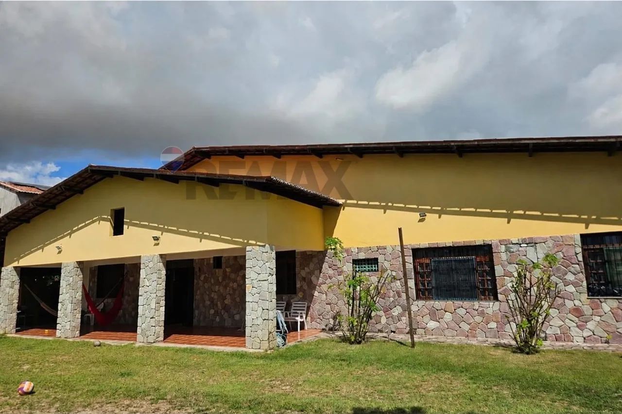 Casa à venda beira mar em Mundaù