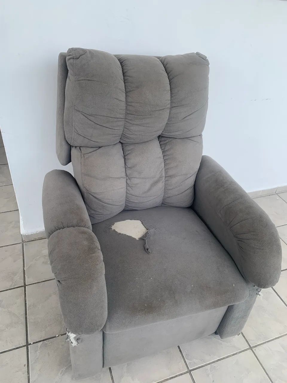 VENDE-SE CADEIRA RECLINÁVEL 