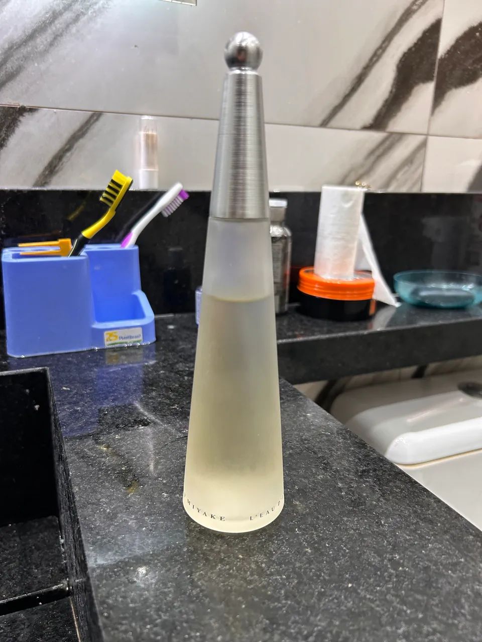  Perfume Issey Miyake L'Eau D'Issey Eau de Toilette  - Foto 4