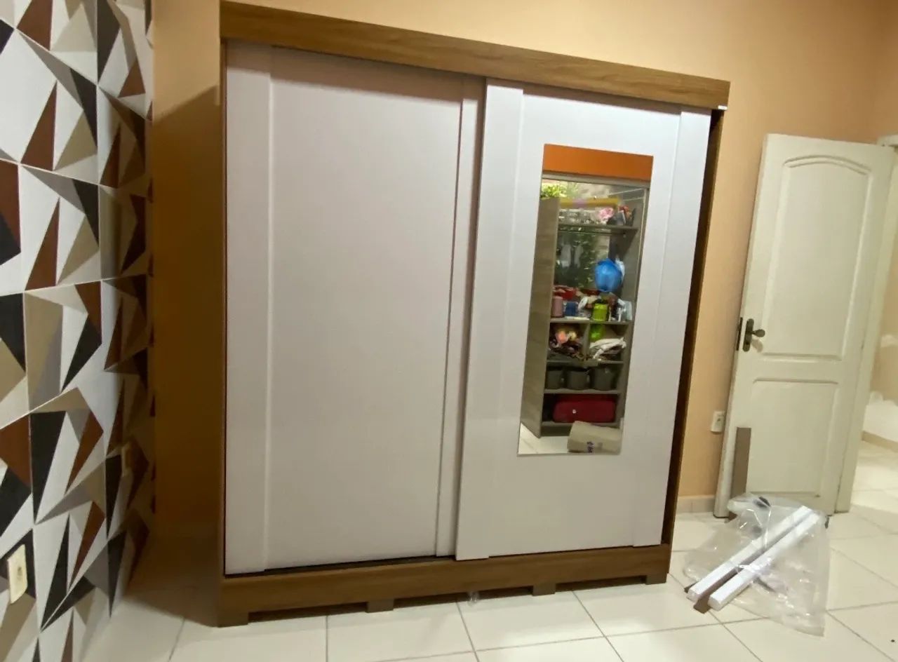 Guarda Roupa 