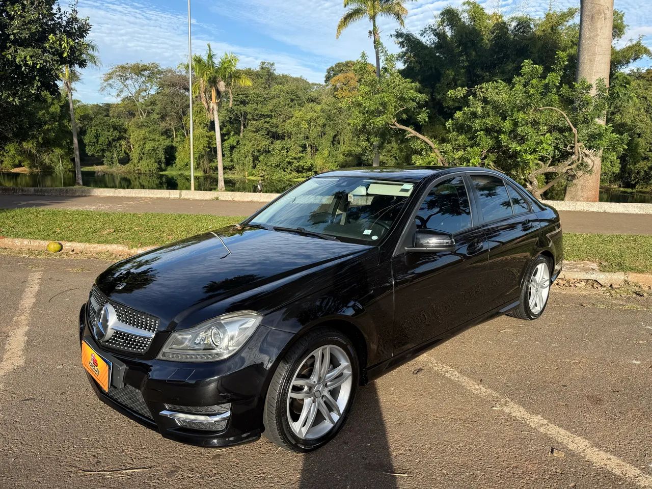 Mercedes-Benz C-180 2014