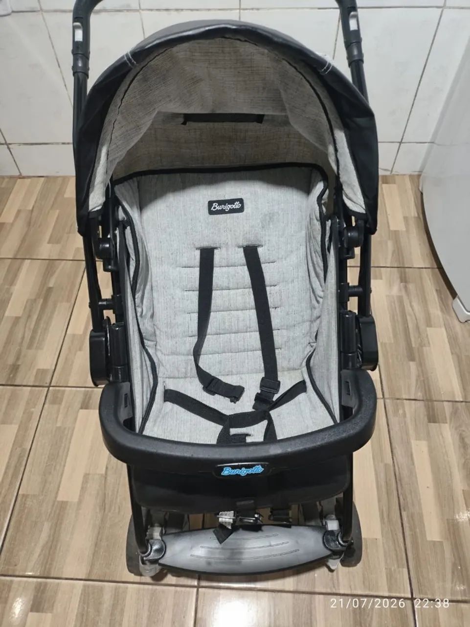 Carrinho de bebê R$ 270,00 - Foto 4