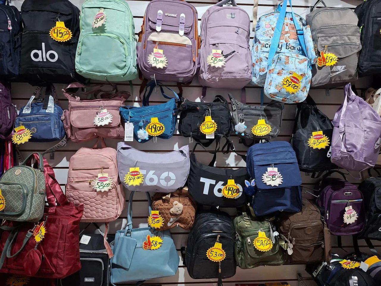 Mochilas e bolsas femininas  - Foto 5