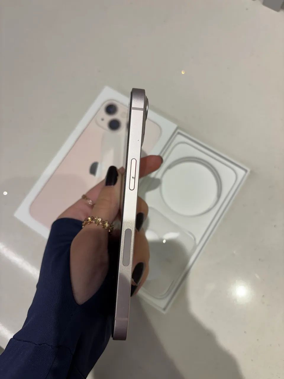 Iphone 13, 128GB, na caixa, única dona.  - Foto 4
