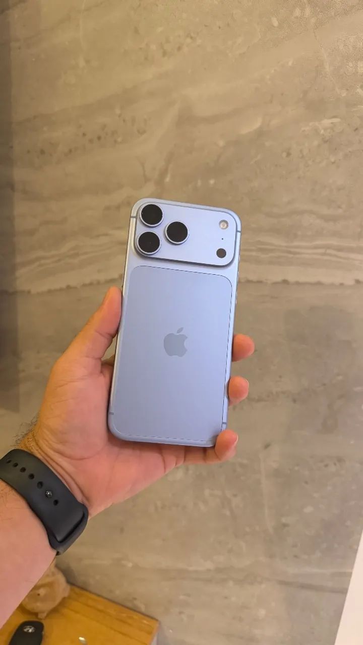 ? iPhone 18 Pro Max Glacial - 512 GB 
