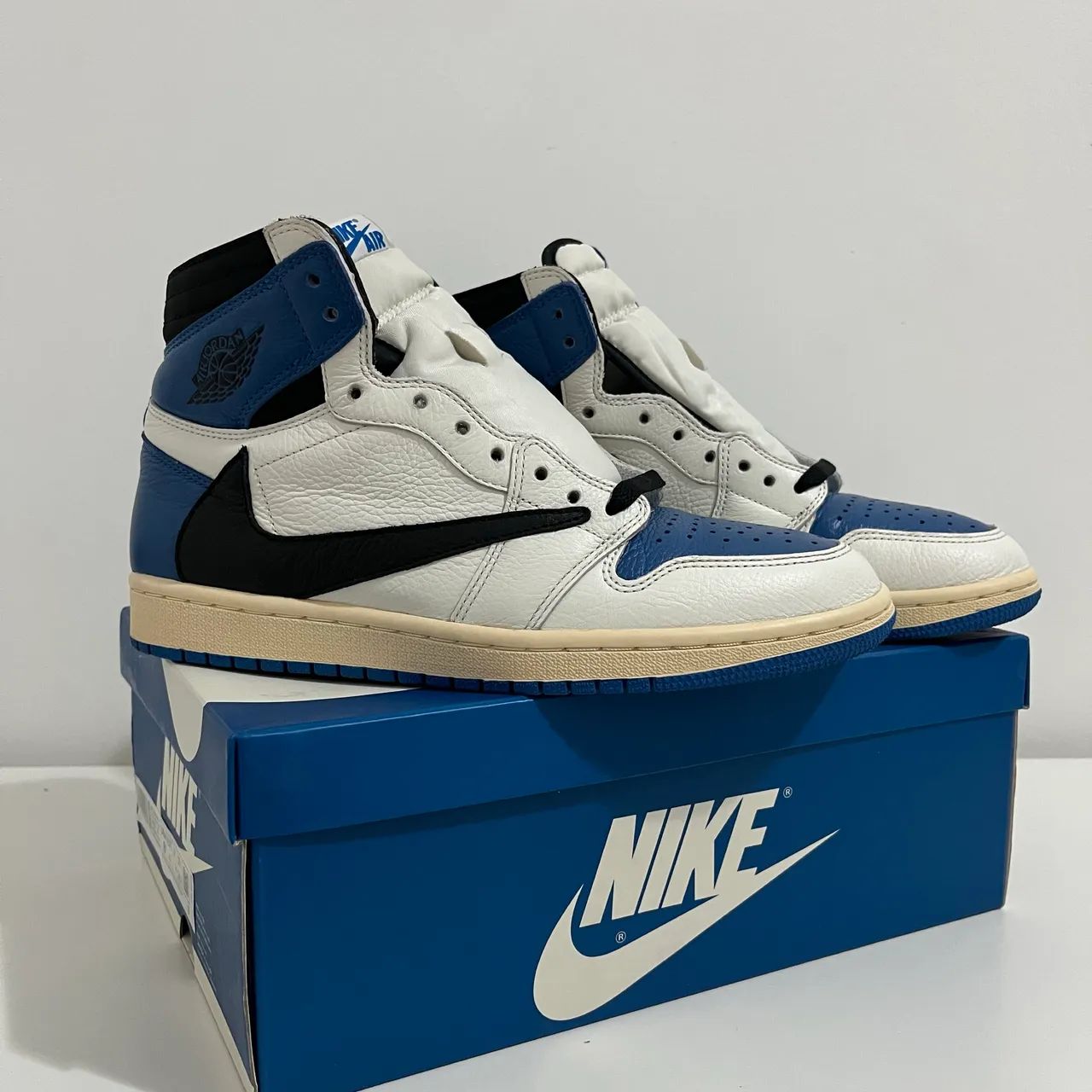 Air Jordan 1 High Travis Scott X Fragment 1:1