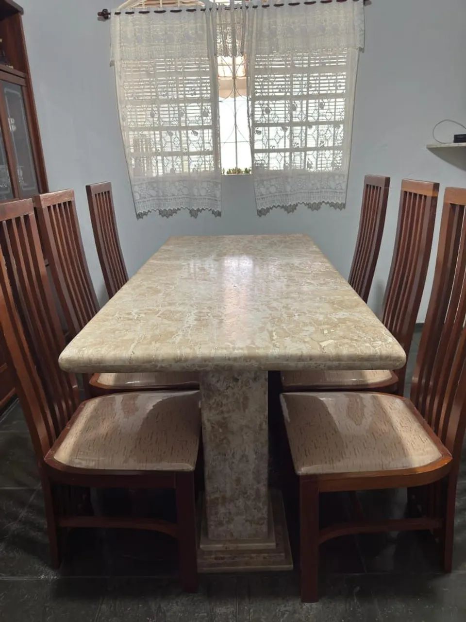 Mesa de Jantar de mármore travertino
