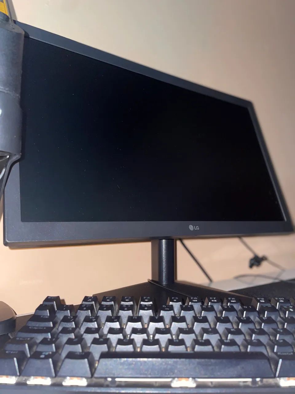 Monitor Gamer LG 19.5'' Hd Led 75HZ - 20MK400H-B - Foto 5