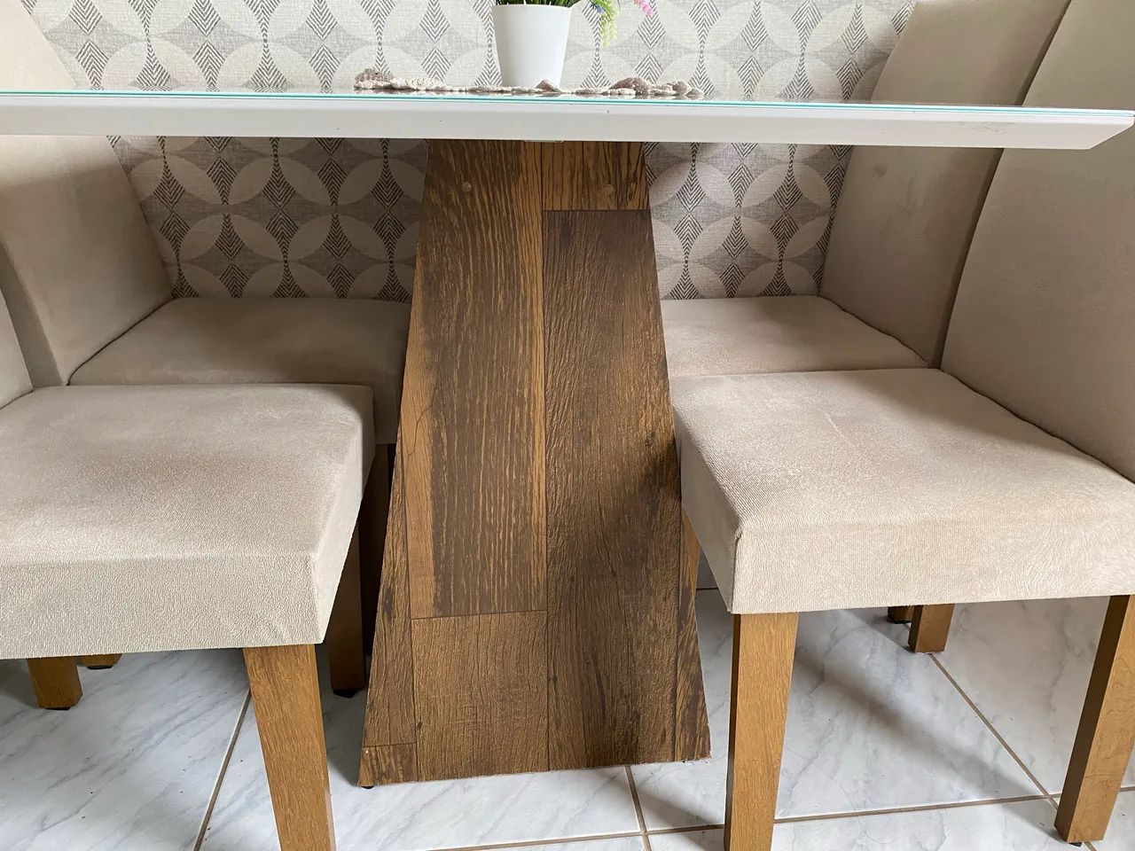 Mesa de Vidro com 4 Cadeiras - Entrego ! - Foto 5