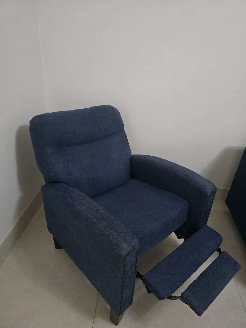 Vendo poltrona reclináveis com tecido dunelli, excelente qualidade! Lindíssima! - Foto 2