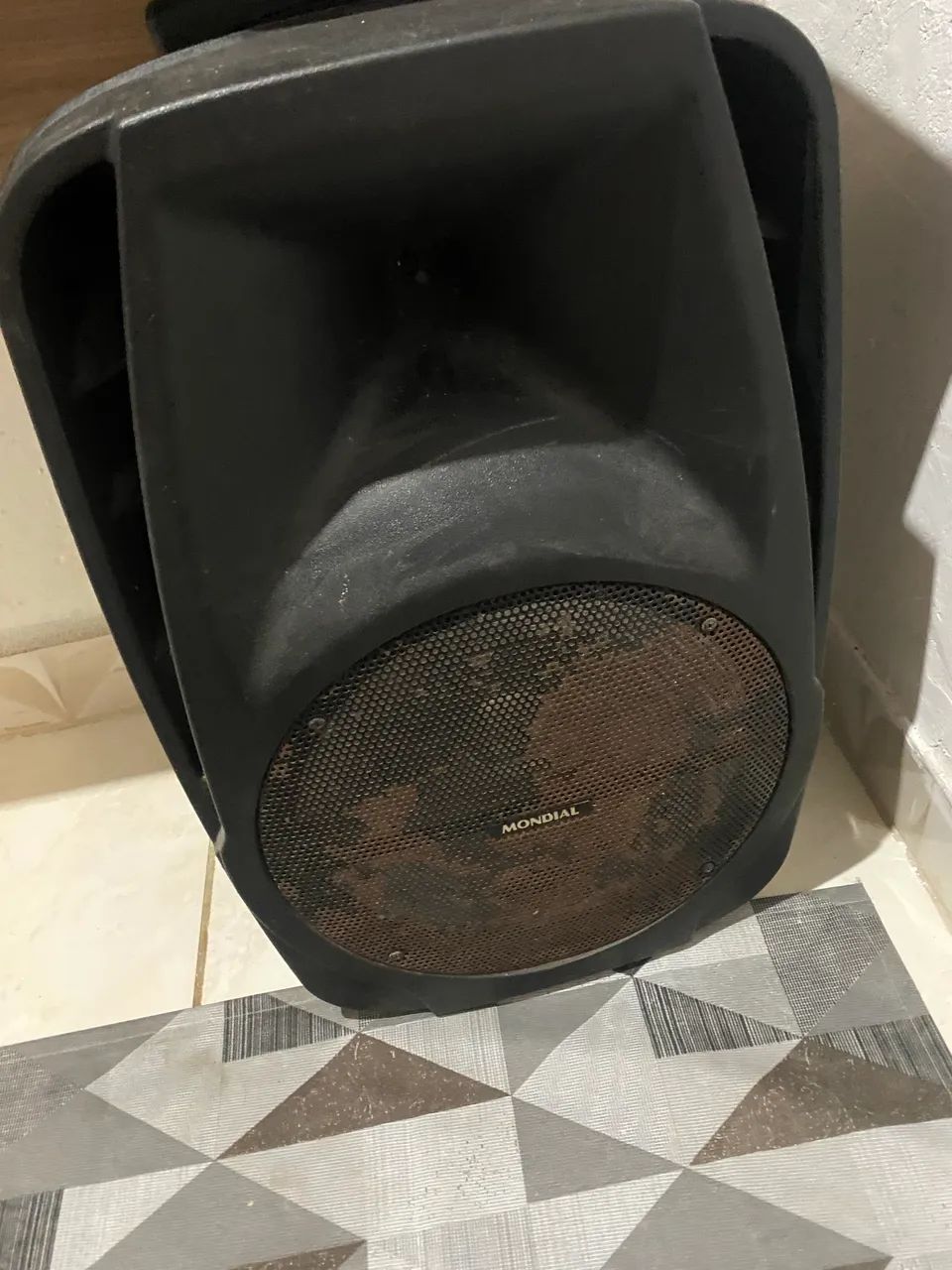 Caixa de som mondial 