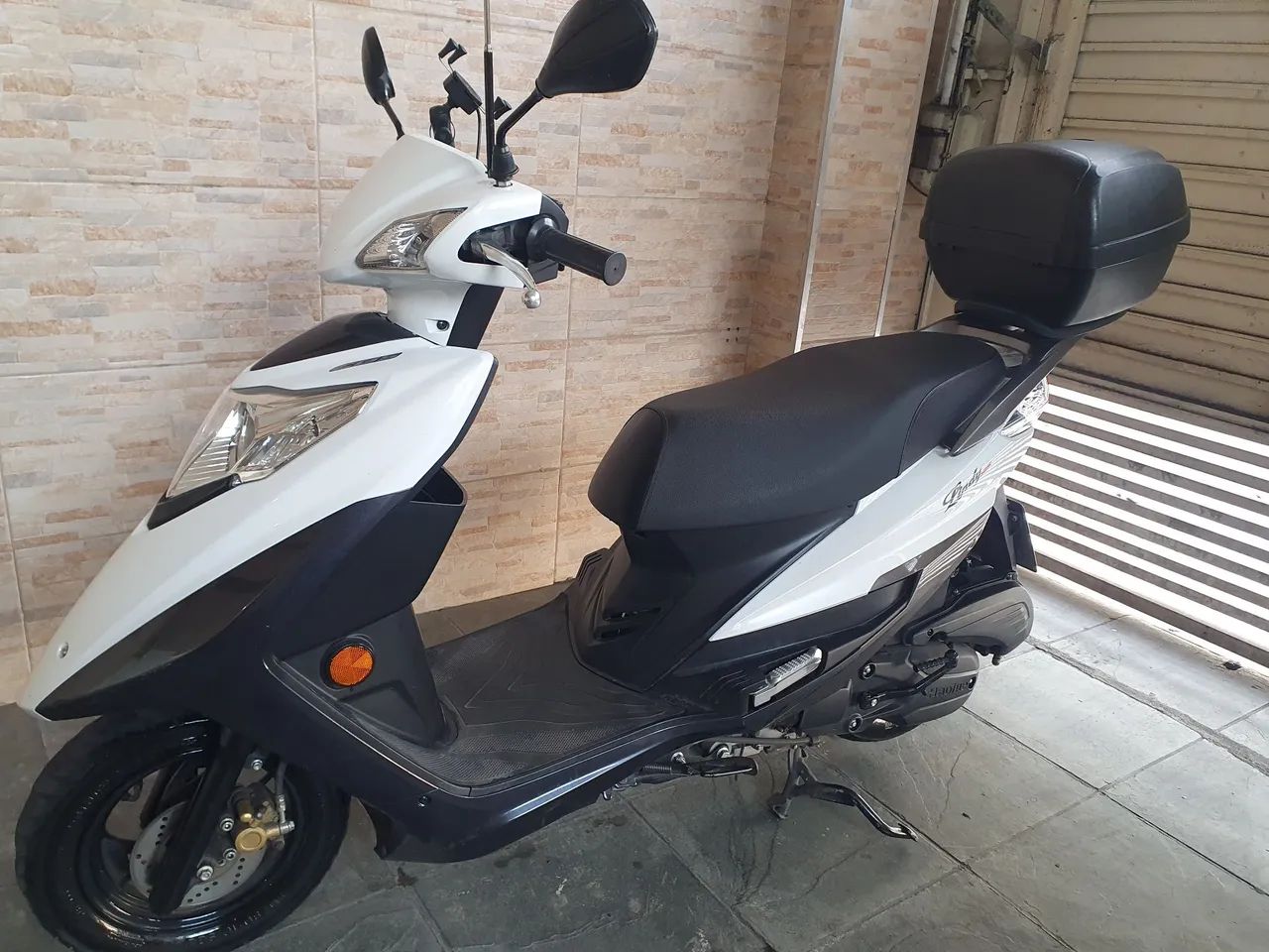 Lindy 125