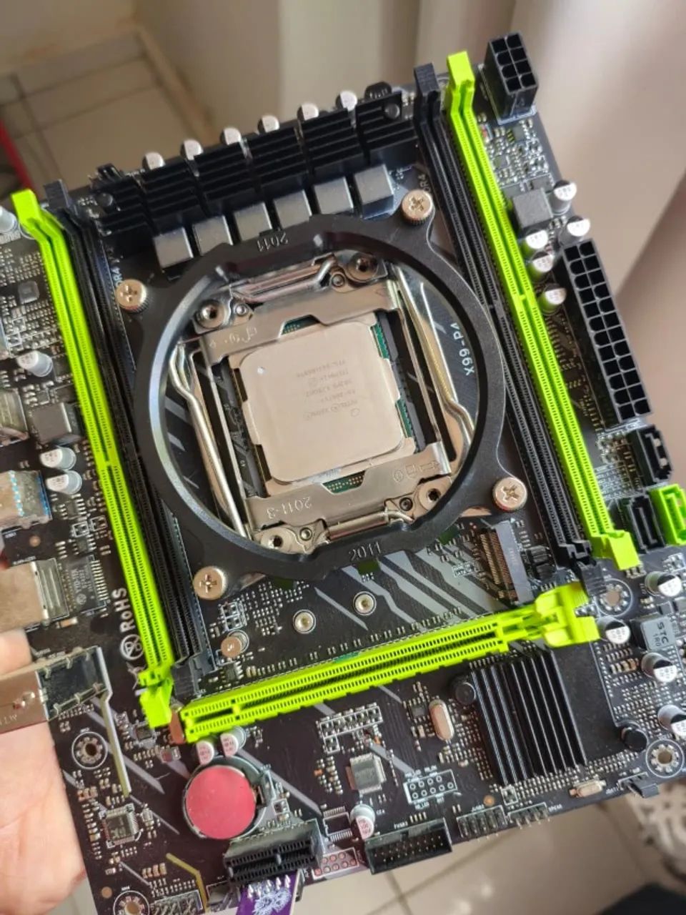 KIT XEON E5 2667 V4 COM TPM 2.0 (SEM MEMÓRIAS) - Foto 2