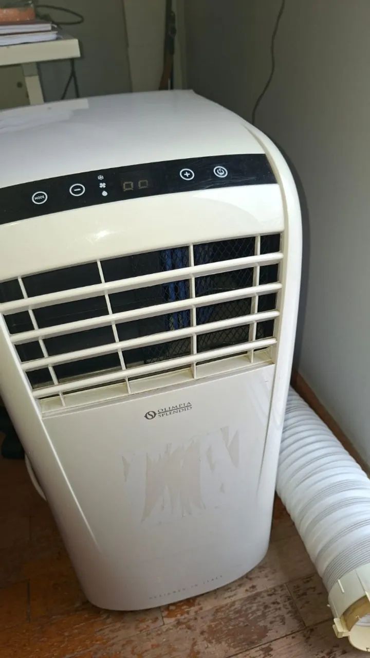 AR CONDICIONADO PORTÁTIL 