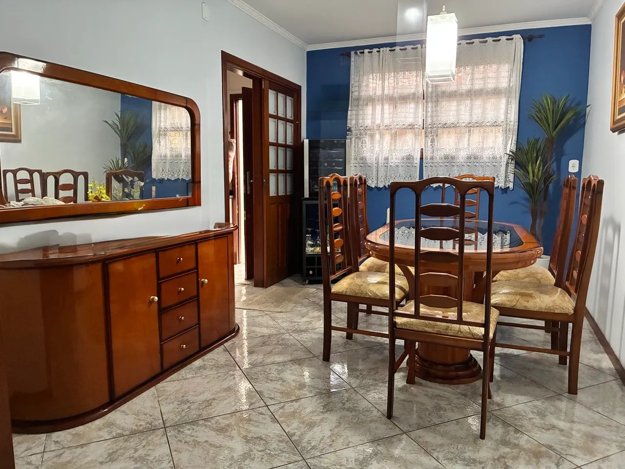 Vende-se sala de jantar completa - Foto 2